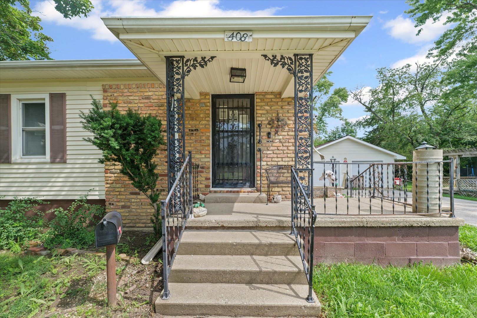 408 W Harrison Street