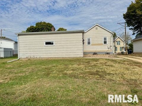Tiny photo for 511 MAIN Avenue, Clinton, IA 52732 (MLS # 12602523)
