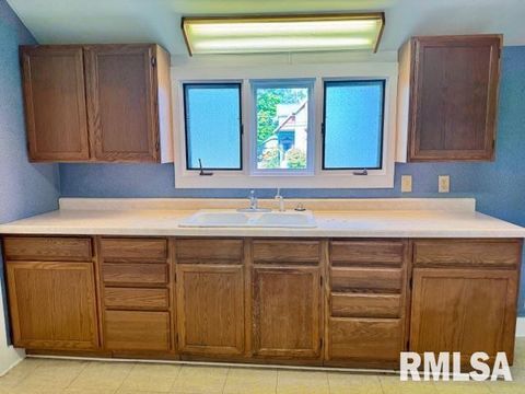 Tiny photo for 511 MAIN Avenue, Clinton, IA 52732 (MLS # 12602523)