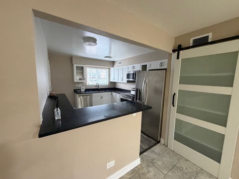 Tiny photo for 9388 Bay Colony Drive #1S, Des Plaines, IL 60016 (MLS # 12542466)