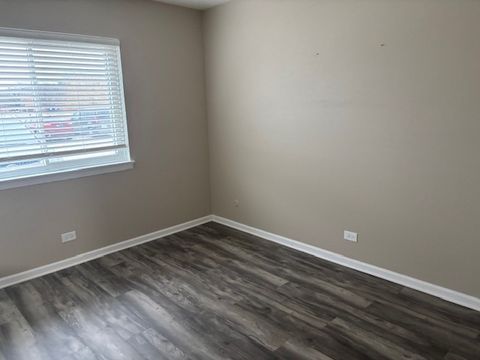 Tiny photo for 9388 Bay Colony Drive #1S, Des Plaines, IL 60016 (MLS # 12542466)