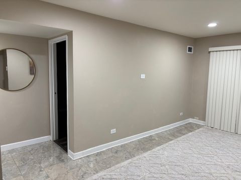 Tiny photo for 9388 Bay Colony Drive #1S, Des Plaines, IL 60016 (MLS # 12542466)