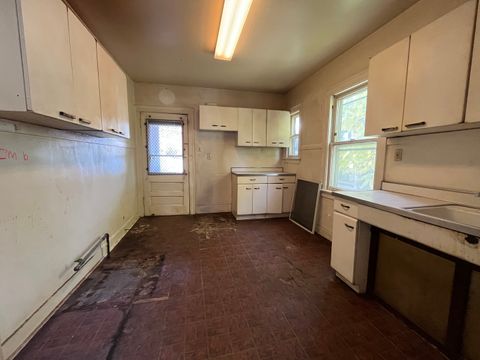 Tiny photo for 1323 W Washington Street, Evanston, IL 60202 (MLS # 12512234)