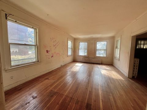 Tiny photo for 1323 W Washington Street, Evanston, IL 60202 (MLS # 12512234)