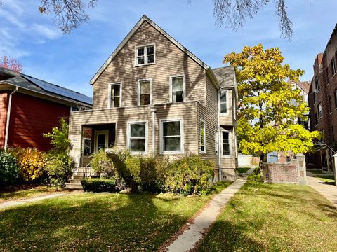 Tiny photo for 1323 W Washington Street, Evanston, IL 60202 (MLS # 12512234)
