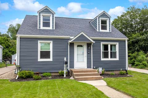 Photo of 5419 6th Avenue, Moline, IL 61265 (MLS # 12722433)