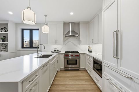 Tiny photo for 908 W Fullerton Avenue #2, Chicago, IL 60614 (MLS # 12513330)