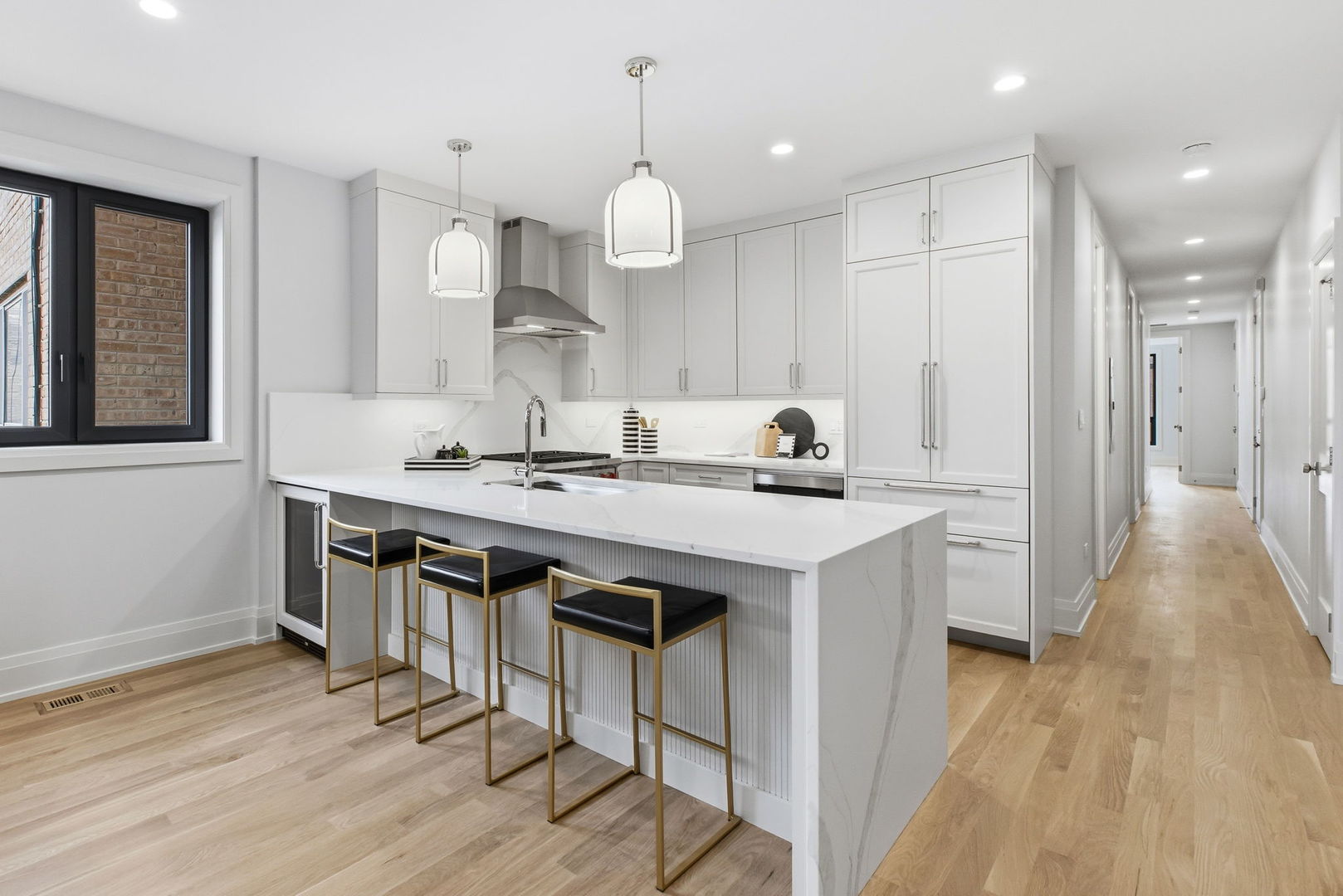 908 W Fullerton Avenue 2