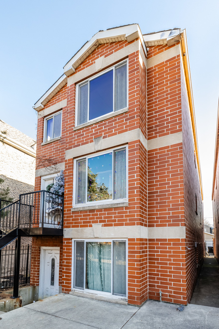 807 S Claremont Avenue 3