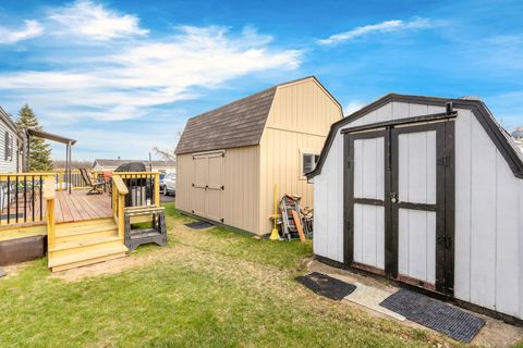 Tiny photo for 280 Misty Ridge, McHenry, IL 60051 (MLS # 12611409)