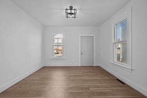 Tiny photo for 1507 W 8 Street, Davenport, IA 52802 (MLS # 12560371)