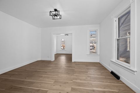 Tiny photo for 1507 W 8 Street, Davenport, IA 52802 (MLS # 12560371)