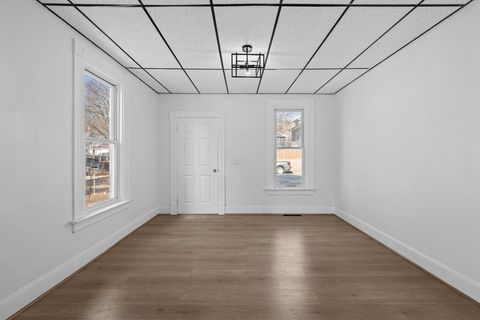 Tiny photo for 1507 W 8 Street, Davenport, IA 52802 (MLS # 12560371)