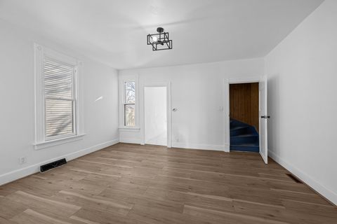 Tiny photo for 1507 W 8 Street, Davenport, IA 52802 (MLS # 12560371)