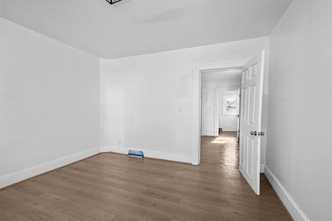 Tiny photo for 1507 W 8 Street, Davenport, IA 52802 (MLS # 12560371)