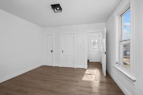 Tiny photo for 1507 W 8 Street, Davenport, IA 52802 (MLS # 12560371)