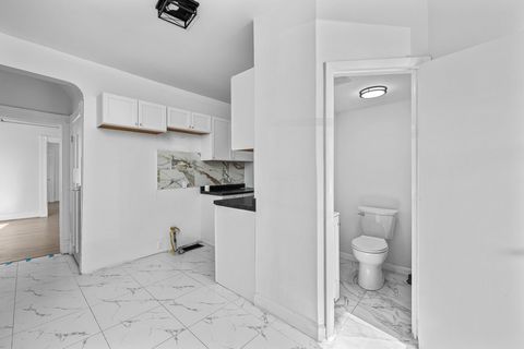 Tiny photo for 1507 W 8 Street, Davenport, IA 52802 (MLS # 12560371)