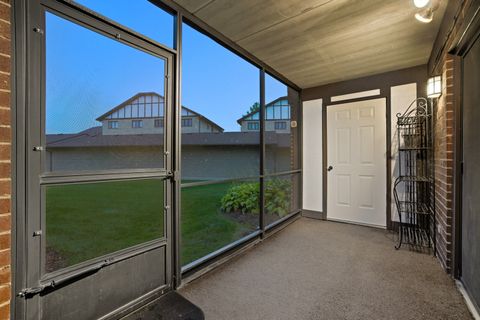 Tiny photo for 6740 180th Street #1E, Tinley Park, IL 60477 (MLS # 12588451)