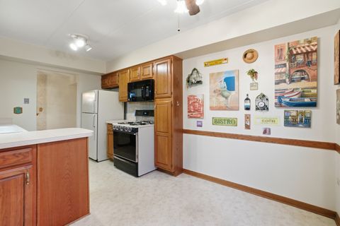 Tiny photo for 6740 180th Street #1E, Tinley Park, IL 60477 (MLS # 12588451)
