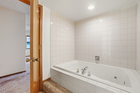 Tiny photo for 6740 180th Street #1E, Tinley Park, IL 60477 (MLS # 12588451)