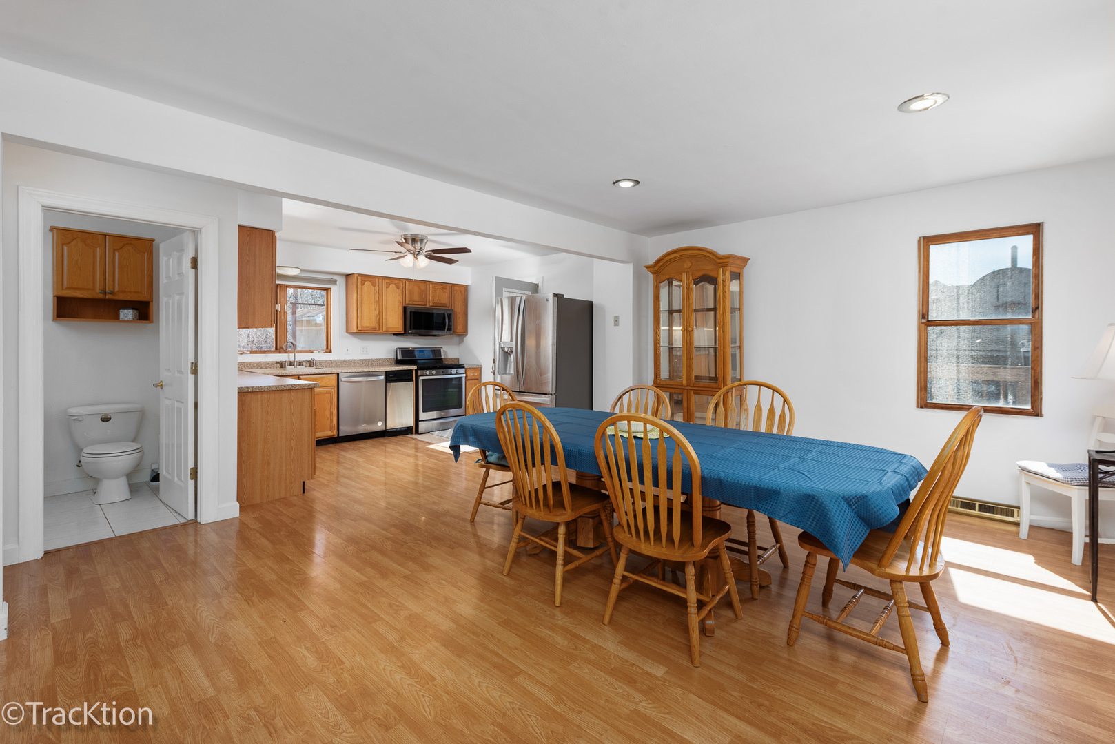 8829 Skyline Drive