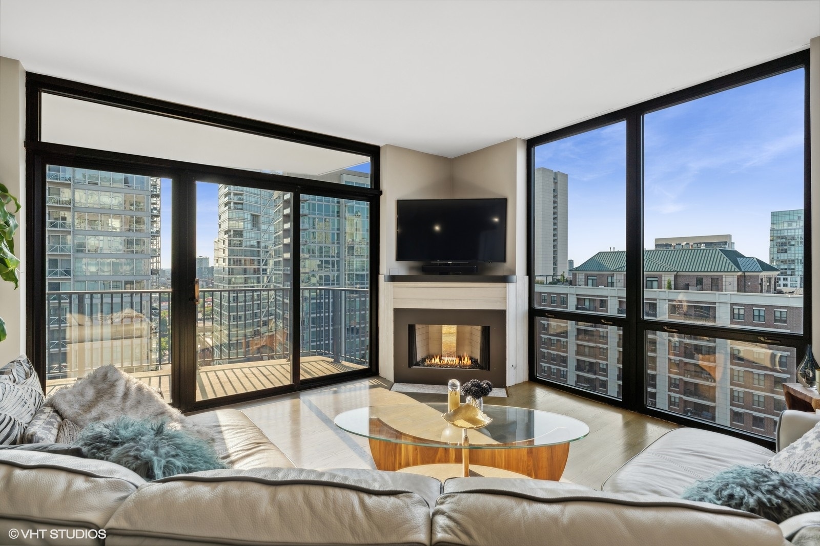 435 W ERIE Street 1708