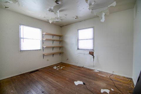 Tiny photo for 1869 Summit Avenue, Kankakee, IL 60901 (MLS # 12572444)