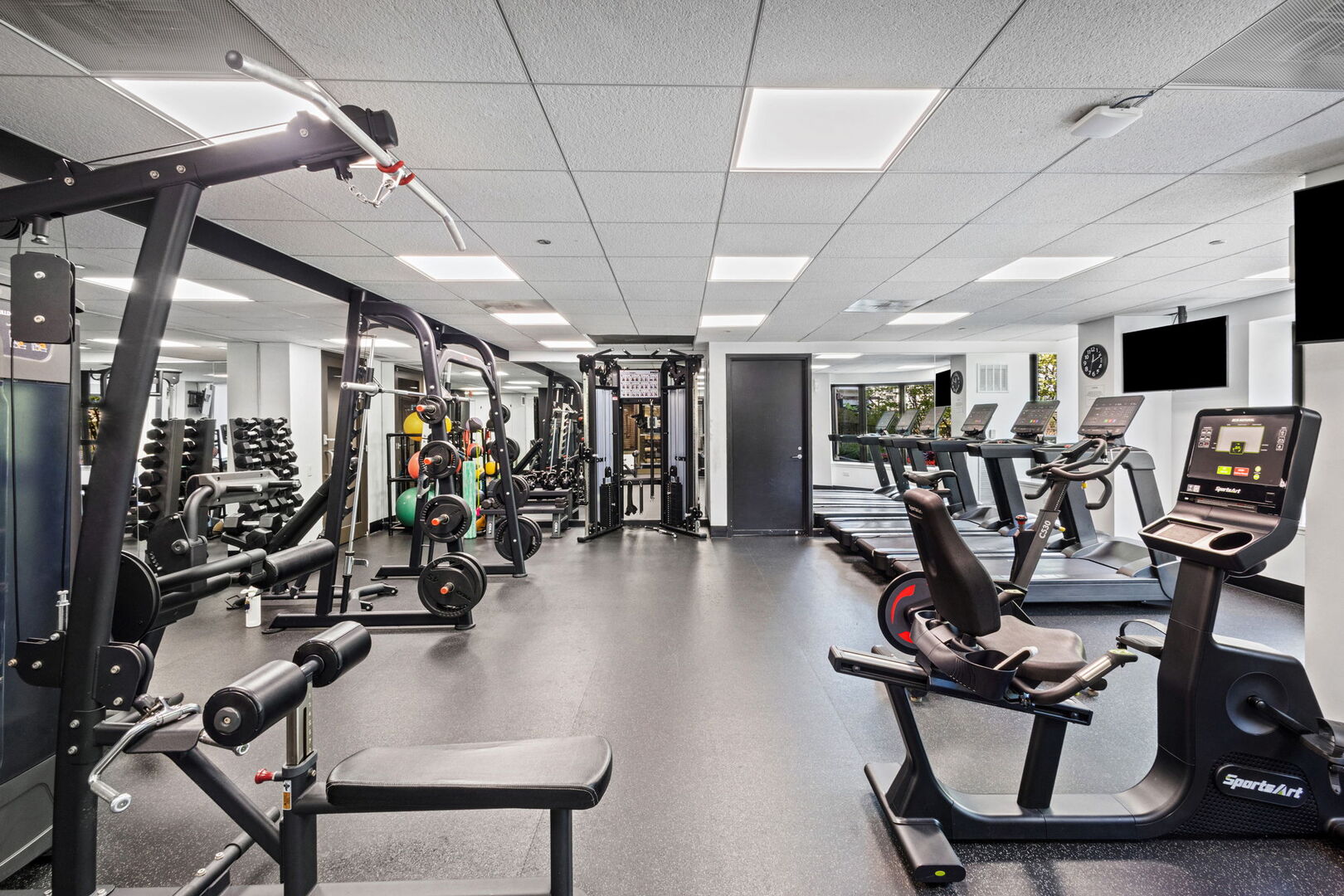 400 N La Salle Drive 1103