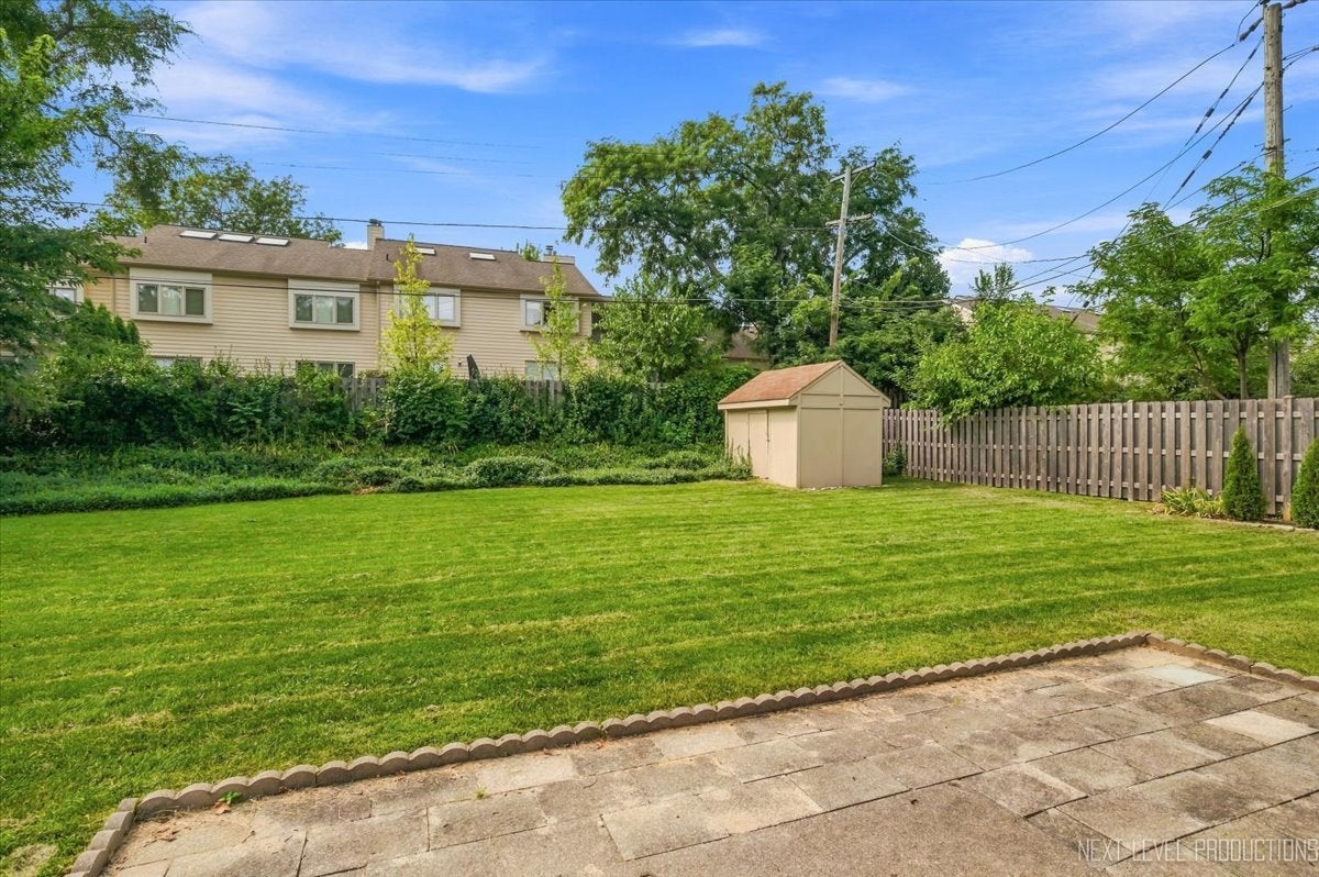 2010 Paddock Lane