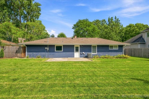 Tiny photo for 2010 Paddock Lane, Wheaton, IL 60187 (MLS # 12773562)