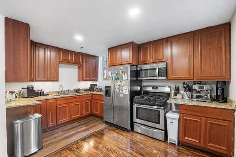 Tiny photo for 635 W Sheridan Road #G, Chicago, IL 60613 (MLS # 12683306)