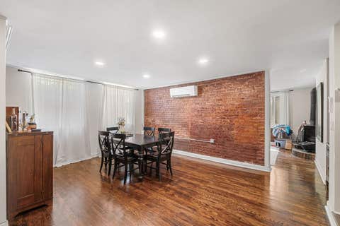 Tiny photo for 635 W Sheridan Road #G, Chicago, IL 60613 (MLS # 12683306)