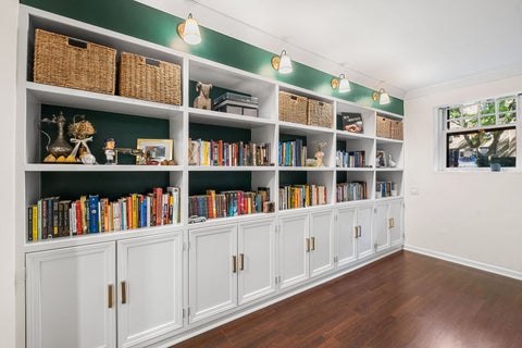 Tiny photo for 635 W Sheridan Road #G, Chicago, IL 60613 (MLS # 12683306)
