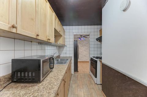 Tiny photo for 256 Shorewood Drive #2C, Glendale Heights, IL 60139 (MLS # 12489563)