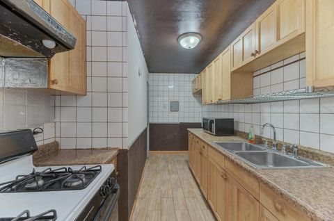 Tiny photo for 256 Shorewood Drive #2C, Glendale Heights, IL 60139 (MLS # 12489563)