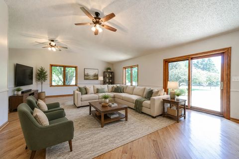 Tiny photo for 1516 W Reiche Lane, McHenry, IL 60051 (MLS # 12665933)