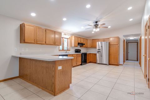 Tiny photo for 1516 W Reiche Lane, McHenry, IL 60051 (MLS # 12665933)