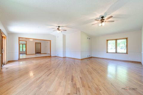 Tiny photo for 1516 W Reiche Lane, McHenry, IL 60051 (MLS # 12665933)