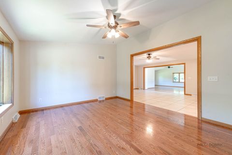 Tiny photo for 1516 W Reiche Lane, McHenry, IL 60051 (MLS # 12665933)