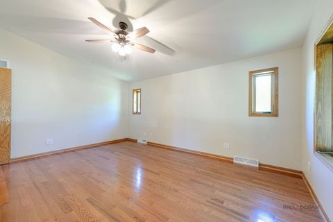 Tiny photo for 1516 W Reiche Lane, McHenry, IL 60051 (MLS # 12665933)