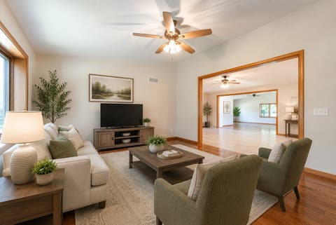 Tiny photo for 1516 W Reiche Lane, McHenry, IL 60051 (MLS # 12665933)
