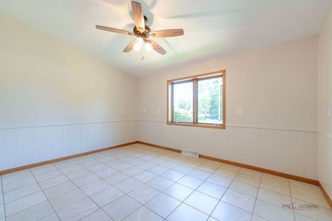 Tiny photo for 1516 W Reiche Lane, McHenry, IL 60051 (MLS # 12665933)