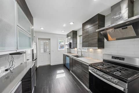 Tiny photo for 3121 N Nottingham Avenue, Chicago, IL 60634 (MLS # 12683754)