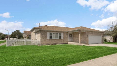 Photo of 322 Central Avenue, Matteson, IL 60443 (MLS # 12733202)