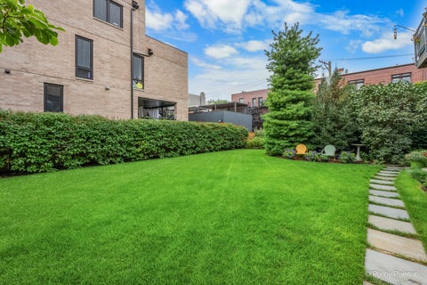Tiny photo for 2640 N Bosworth Avenue #PHS, Chicago, IL 60614 (MLS # 12744861)