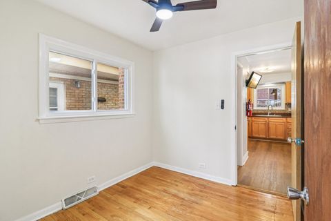 Tiny photo for 2931 greenleaf Avenue, Wilmette, IL 60091 (MLS # 12553600)