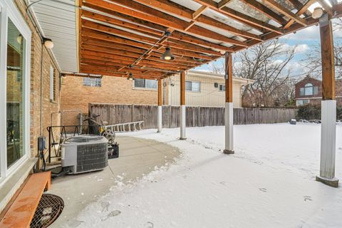 Tiny photo for 2931 greenleaf Avenue, Wilmette, IL 60091 (MLS # 12553600)