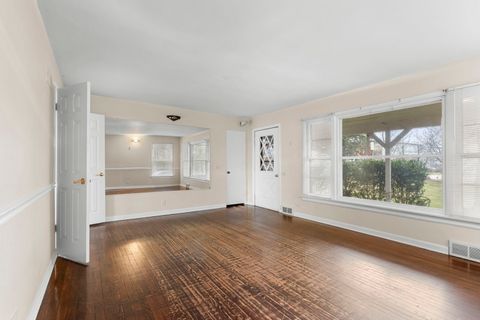 Tiny photo for 4715 W Crystal Lake Road, McHenry, IL 60050 (MLS # 12614430)