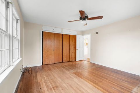 Tiny photo for 4715 W Crystal Lake Road, McHenry, IL 60050 (MLS # 12614430)