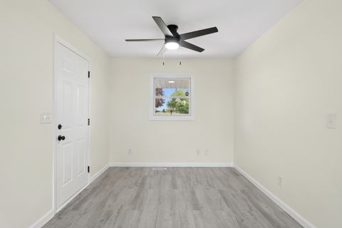 Tiny photo for 645 Suncrest Court, Sherrard, IL 61281 (MLS # 12673863)